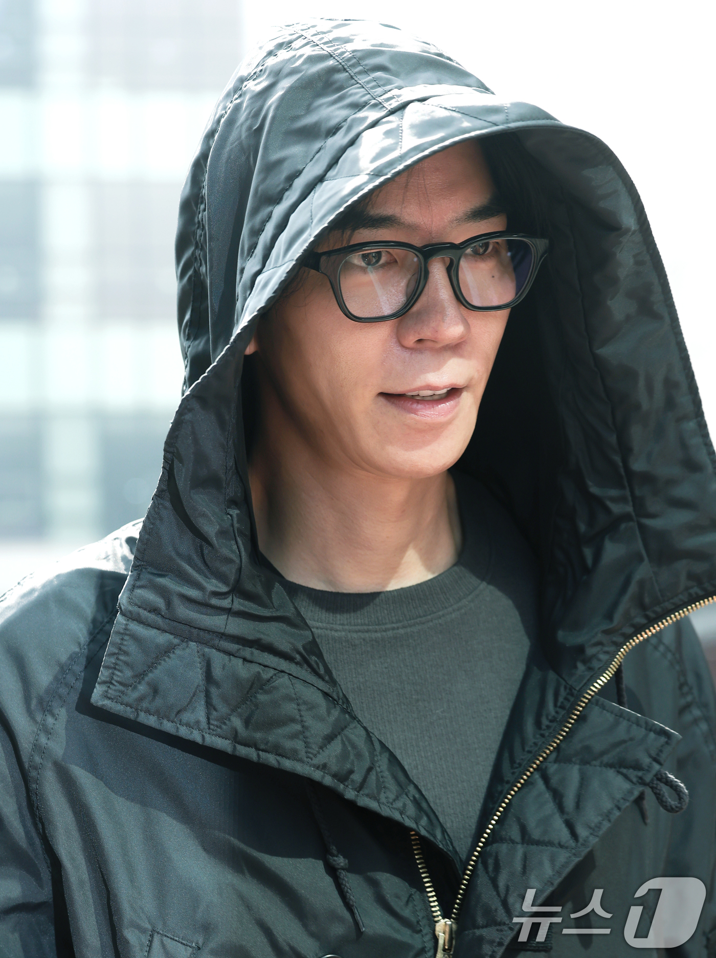 (서울=뉴스1) 권현진 기자 = 배우 신성록이 16일 서울 영등포구 여의도동 KBS 신관에서 진행된 ‘열린음악회’ 리허설에 참석하고 있다. 2026.3.16/뉴스1