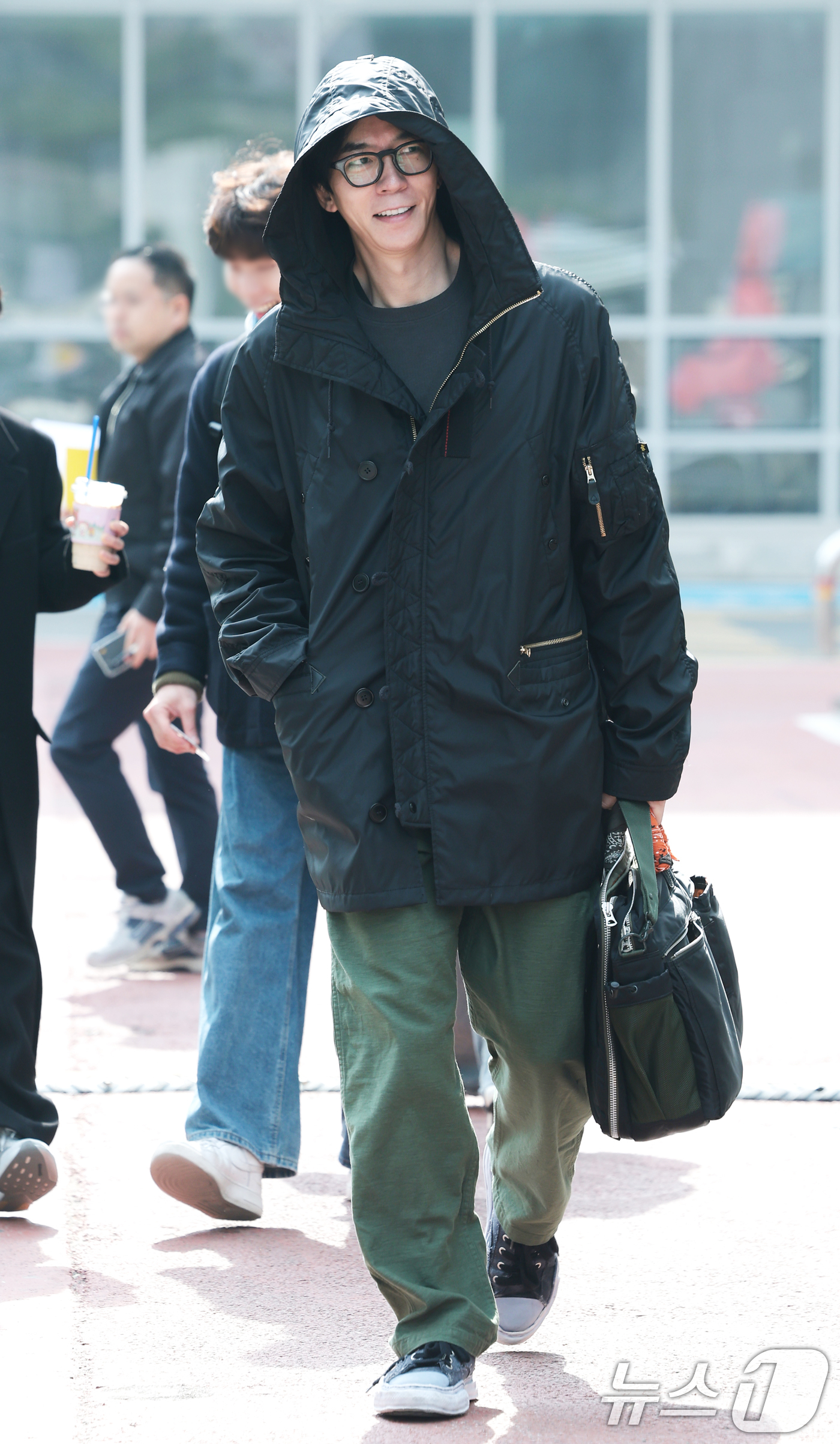 (서울=뉴스1) 권현진 기자 = 배우 신성록이 16일 서울 영등포구 여의도동 KBS 신관에서 진행된 ‘열린음악회’ 리허설에 참석하고 있다. 2026.3.16/뉴스1