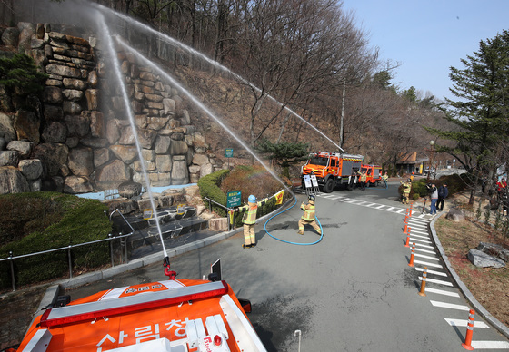 산불 진화 훈련 '실전처럼'