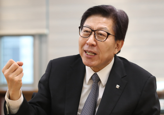 박형준 부산시장 "이정현, 망나니 칼춤 이상도 이하도 아냐"