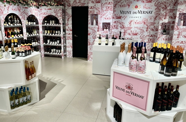 아영FBC, 잠실 에비뉴엘서 봄 와인 팝업…시음·각인·할인 행사