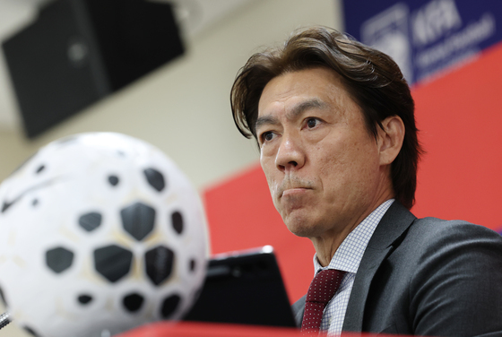 신문선, '연봉 20억' 홍명보 저격…"월드컵은 감독의 놀잇감 아니다"