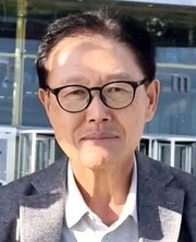 본문 이미지 -  김환식 시인