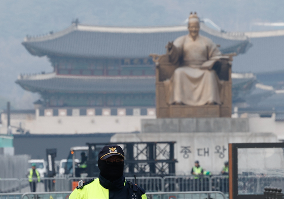 광화문 광장, BTS 컴백 라이브 앞두고 '통제'