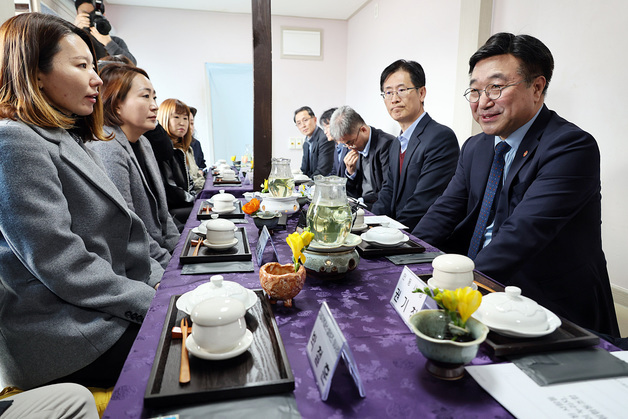 신규 '청년마을' 10곳 출발…지역 정착 지원 본격화