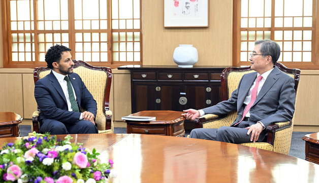 조현, 국경없는의사회 국제회장 접견…"세계 인도적 위기 해소 동참"