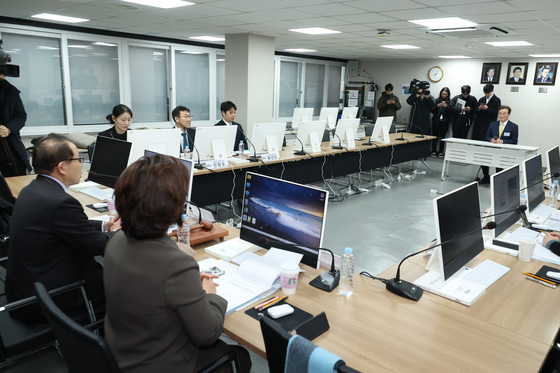 전재수 '광역단체장 후보 면접'