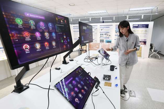 스마트폰 속 '영혼의 단짝'…초개인화 AI '소울메이트' 개발