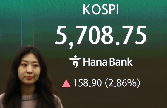 아증시 일제 상승 출발, 코스피 3% 급등…압도적 상승률