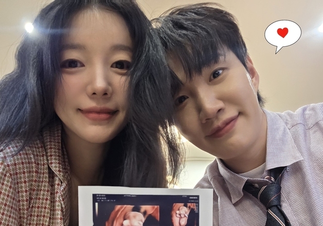 문지인♥김기리, 유산 아픔 딛고 결혼 3년만에 자연임신…"더 감사해"