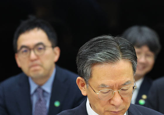 국무회의 참석한 법무부 장관과 검찰총장 직무대행