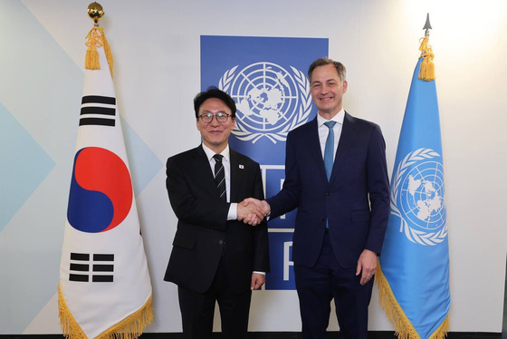 김민석 총리, 알렉산더 더크루 UNDP 총재 면담