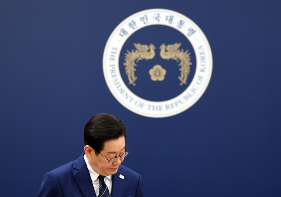 이재명 대통령, 세종 국무회의 입장