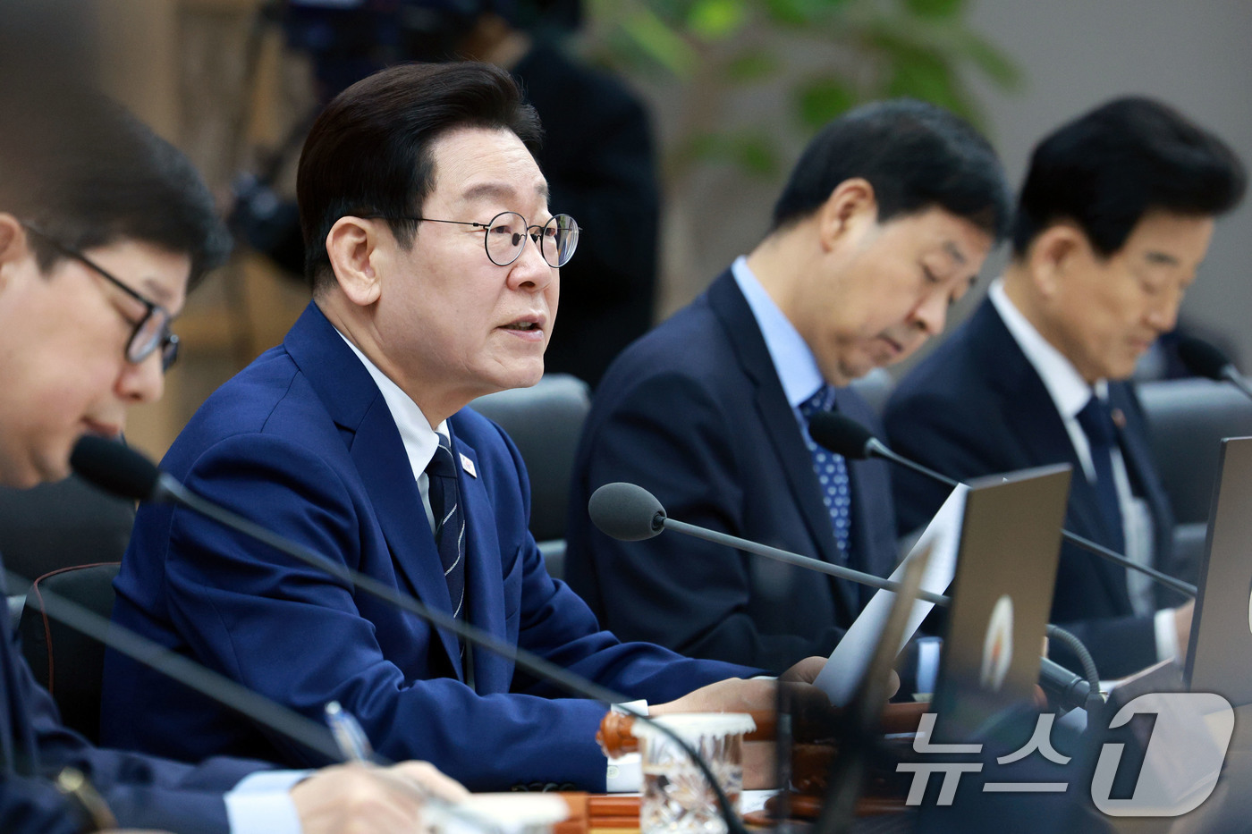 (서울=뉴스1) 이재명 기자 = 이재명 대통령이 17일 정부세종청사에서 열린 국무회의에서 발언을 하고 있다. (청와대통신사진기자단) 2026.3.17/뉴스1