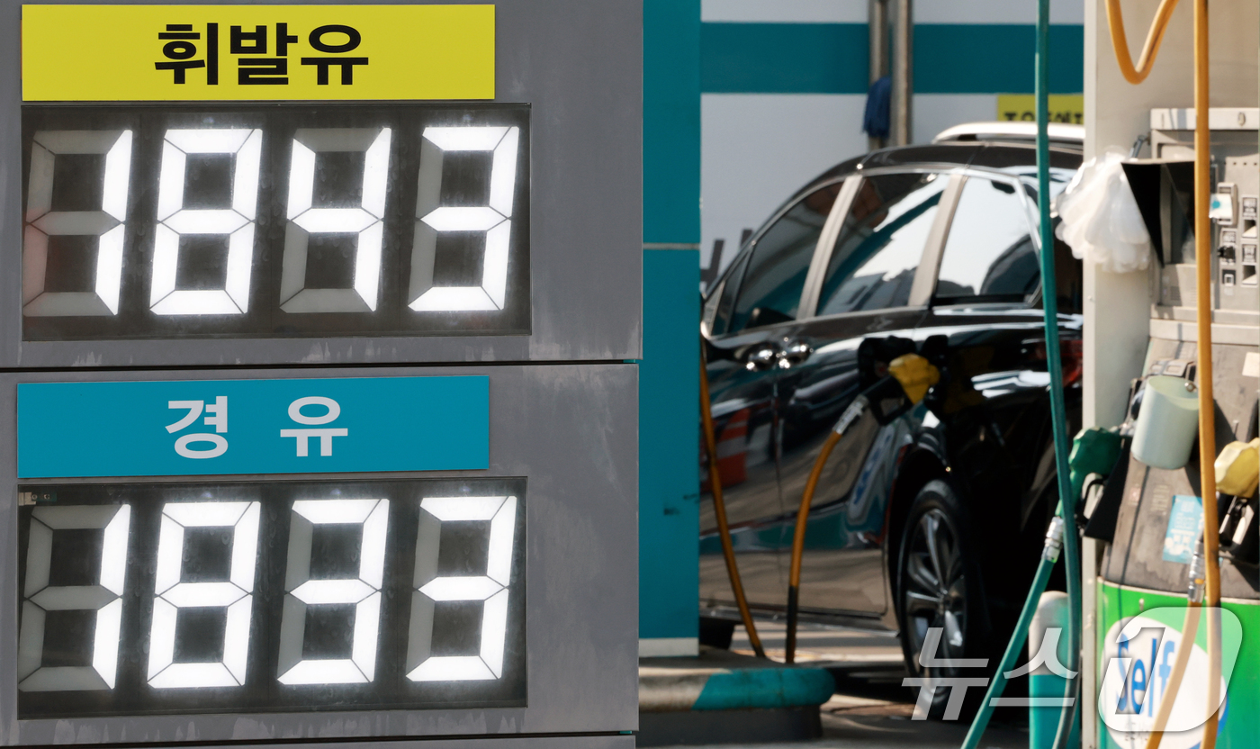 (서울=뉴스1) 이호윤 기자 = 17일 한국은행이 발표한 '2026년 2월 수출입물가지수'에 따르면 지난달 수입물가는 145.39(2020=100)로 전월(143.74) 대비 1. …