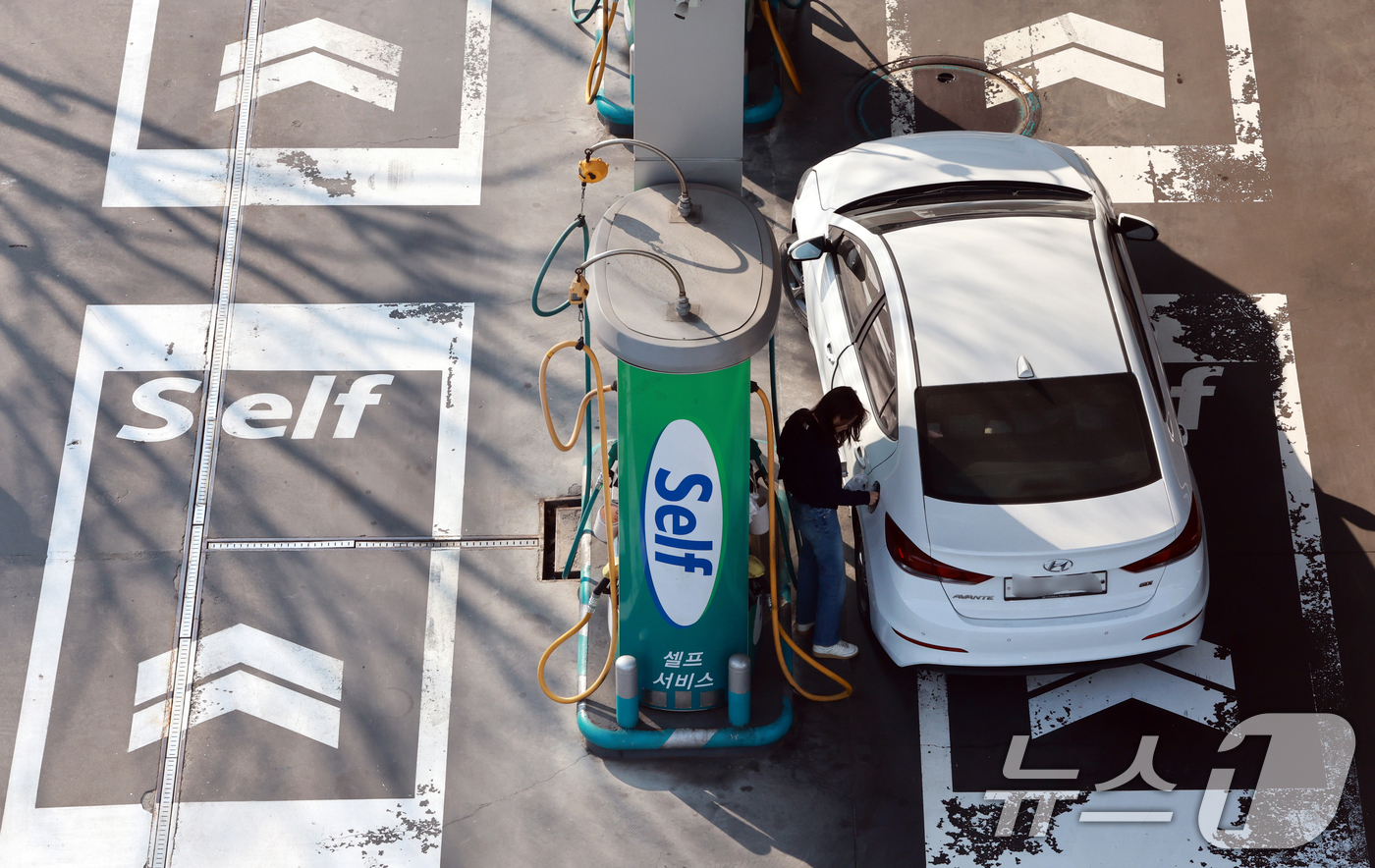 (서울=뉴스1) 이호윤 기자 = 17일 한국은행이 발표한 '2026년 2월 수출입물가지수'에 따르면 지난달 수입물가는 145.39(2020=100)로 전월(143.74) 대비 1. …