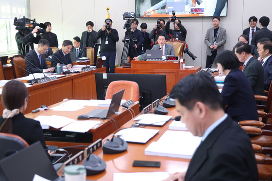 외교통일위원회 전체회의