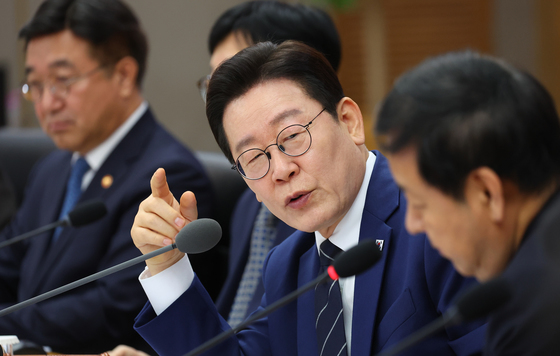 국무회의 발언하는 이재명 대통령