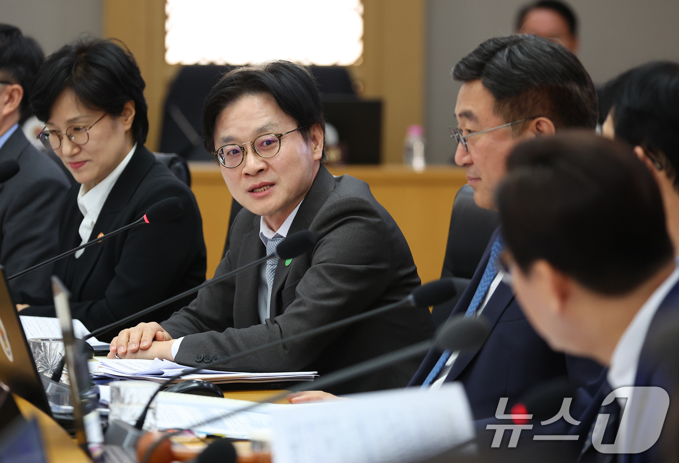 (세종=뉴스1) 허경 기자 = 김정관 산업통상부 장관이 17일 정부세종청사에서 열린 국무회의에서 발언하고 있다. (청와대통신사진기자단) 2026.3.17/뉴스1