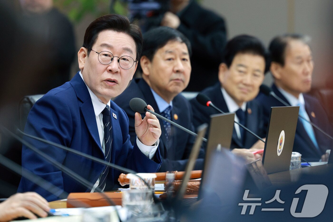 본문 이미지 - 이재명 대통령이 17일 정부세종청사에서 열린 국무회의에서 발언을 하고 있다. (청와대통신사진기자단) 2026.3.17 ⓒ 뉴스1 이재명 기자