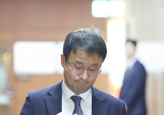 의장실 나서는 한병도