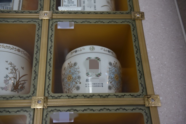 [르포] 가족사진 하나 없는 아기 유골함…"해든아 잊지 않을게"