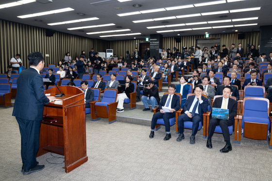 與, 우 의장에 檢조작기소 국조특위 거듭 요청…"단독으로라도"