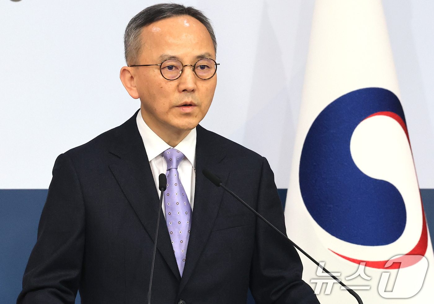 (서울=뉴스1) 임세영 기자 = 박일 외교부 대변인이 17일 서울 종로구 외교부 청사에서 정례브리핑을 하고 있다. 2026.3.17/뉴스1