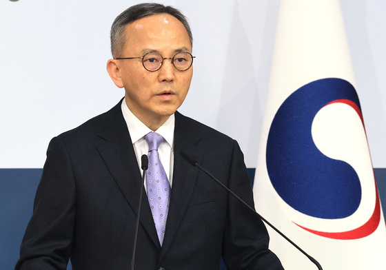 정례브리핑하는 박일 외교부 대변인