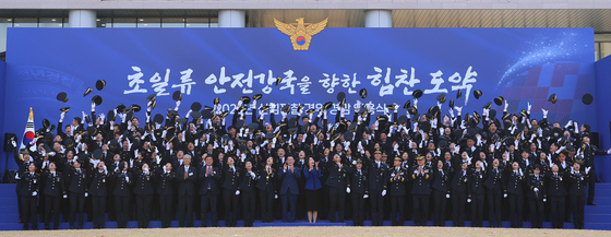 이재명 대통령 '국민의 경찰과 함께'