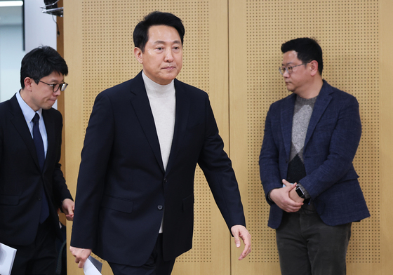 吳측 "플랜B 등장에 신청? 출마는 디폴트, 불출마 생각한 적 없다"