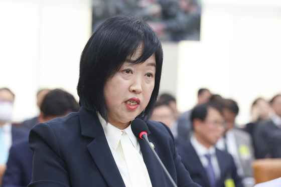 업무보고하는 홍소영 병무청장