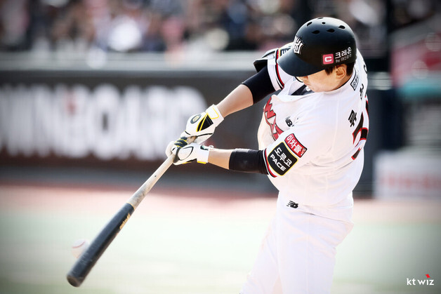 롯데 '무패' 계속…KT, LG 잡고 시범경기 6경기 만에 첫 승(종합)