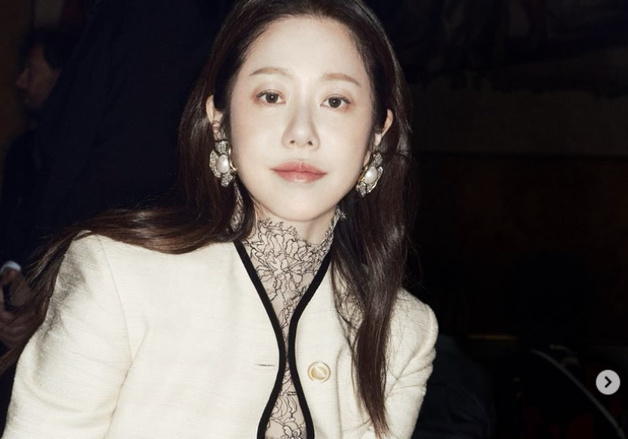 '55세' 고현정, 눈부신 뱀파이어 미모…명품 휘감아도 얼굴만 보여 [N샷]