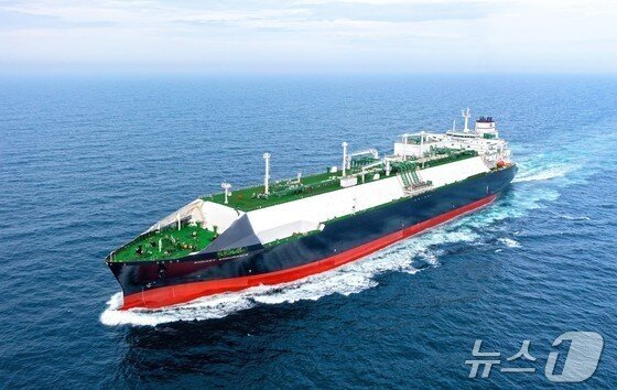 본문 이미지 - (HD한국조선해양 LNG운반선 시운전 자료사진)