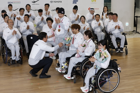 동계패럴림픽 선수단 '금의환향'