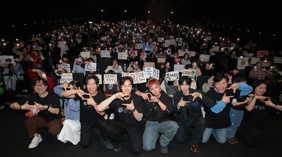 '왕과 사는 남자' 1300만 돌파, 관객과 함께