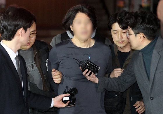 부산 경찰, '항공사 기장 살인' 피의자 신병 확보…"3년을 준비했다"