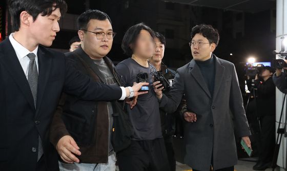 항공사 기장 살해 피의자, 울산서 검거