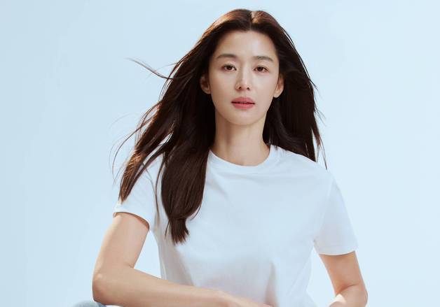 "기본으로 돌아간 패션"…탑텐, '쿨에어 코튼'으로 기본 티셔츠 시장 공략