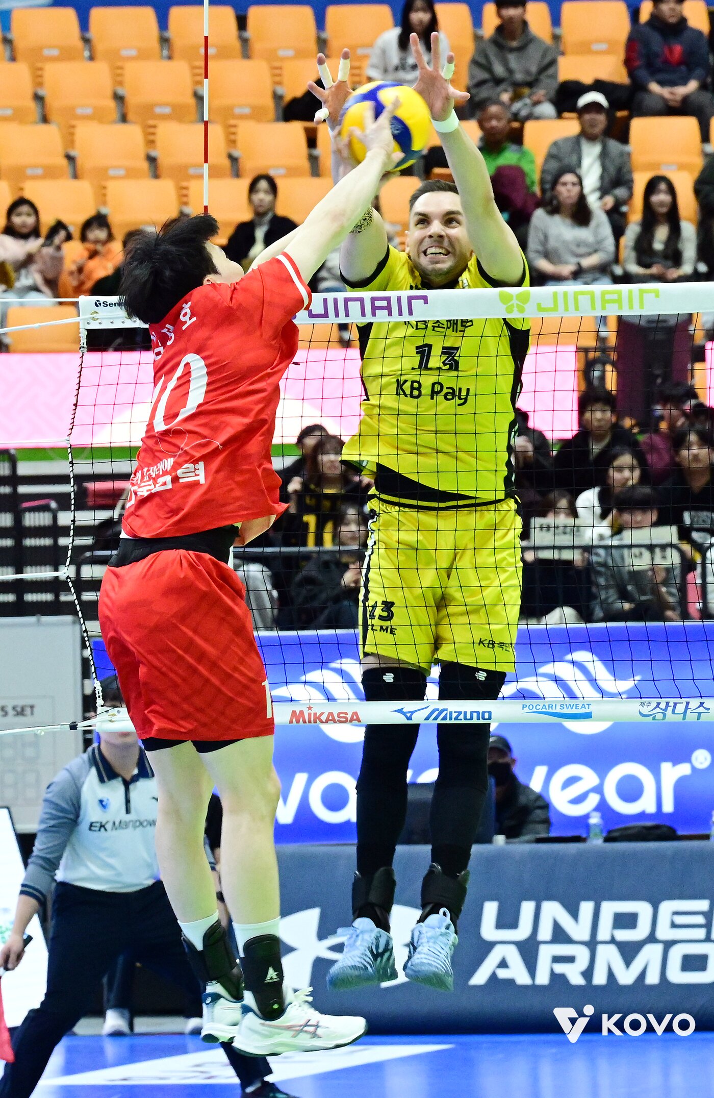 본문 이미지 - 한전과 KB손해보험. (KOVO 제공)