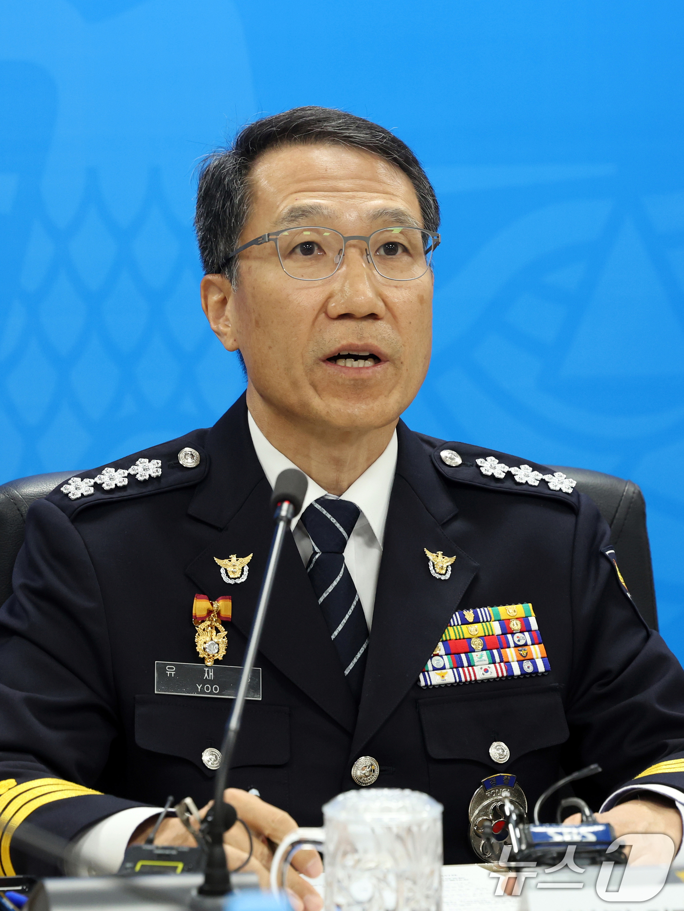 (서울=뉴스1) 황기선 기자 = 유재성 경찰청장 직무대행이 18일 오전 서울 서대문구 경찰청에서 열린 제9회 전국동시지방선거 선거사범 수사상황실 현판식을 마치고 모두발언을 하고 있 …