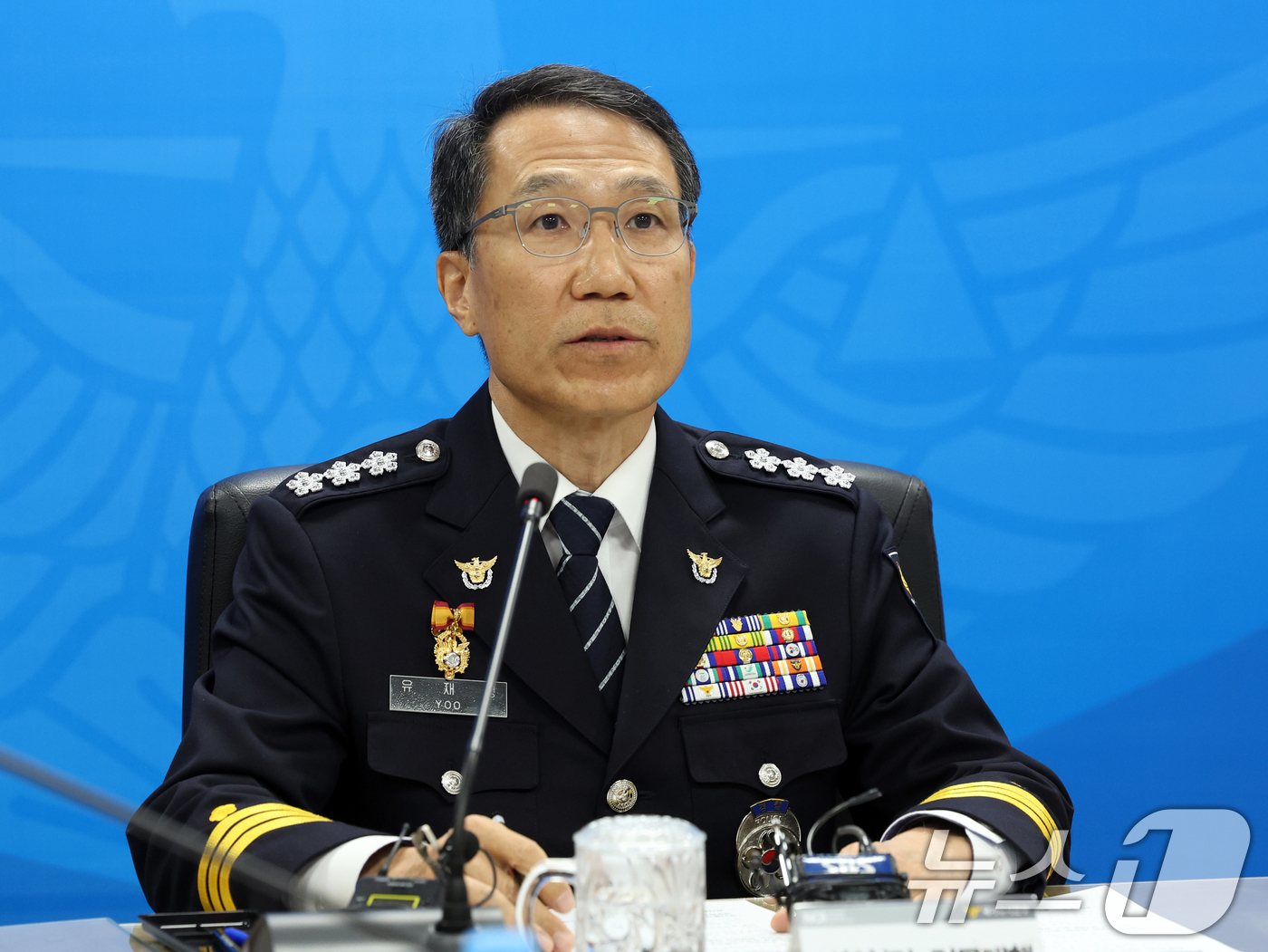 (서울=뉴스1) 황기선 기자 = 유재성 경찰청장 직무대행이 18일 오전 서울 서대문구 경찰청에서 열린 제9회 전국동시지방선거 선거사범 수사상황실 현판식을 마치고 모두발언을 하고 있 …