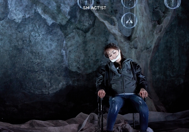 '말벌' 이런 권유리는 처음…거친 비주얼부터 광기 어린 눈빛까지 [N초점]