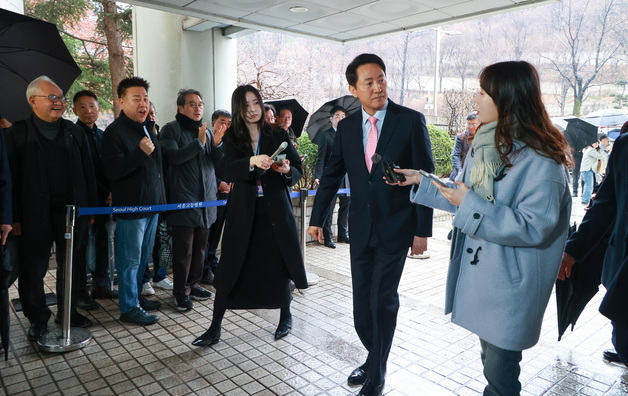 정치자금법위반 2차 공판 출석하는 오세훈 시장