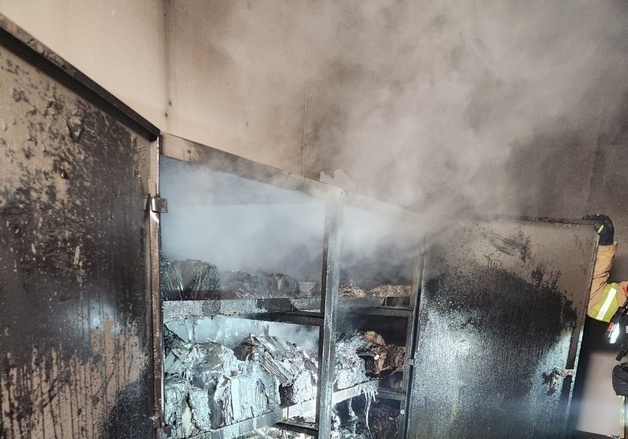 대전 문평동 음료 제조공장 UPS 납축전지서 불…1시간여만에 꺼져