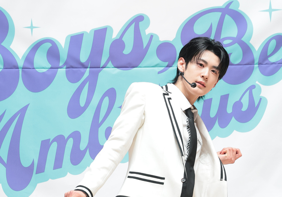 루원, 오빠가 좀 멋있지?