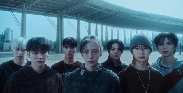 앰퍼샌드원, 4월 컴백 앞두고 콘셉트 필름 공개…의미심장