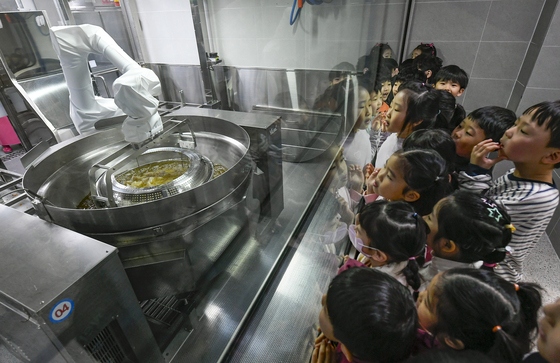 신기한 튀김 로봇