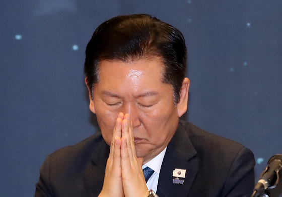 진주 현장 최고위서 생각에 잠긴 정청래